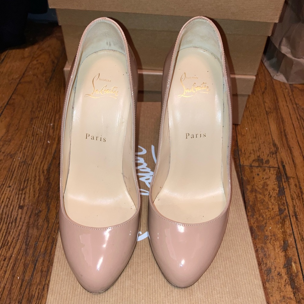 Christian Louboutin Nude color shoe